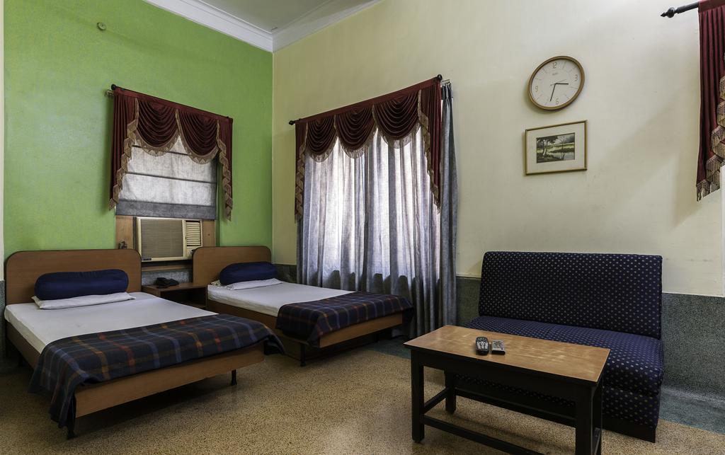 Hotel Esplanade Chambers コルカタ エクステリア 写真